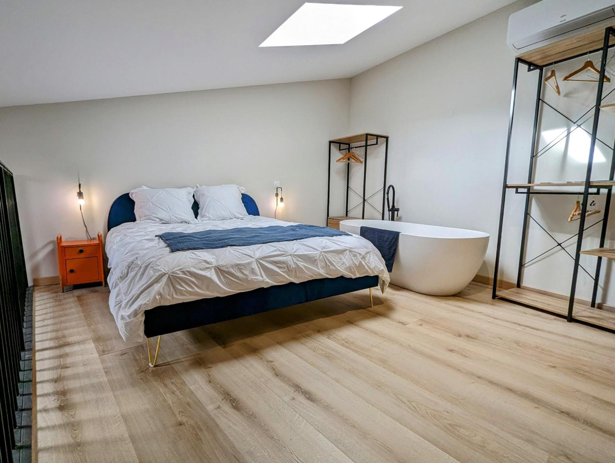 Loft D'albenas - Clim Et Bain Holiday home *